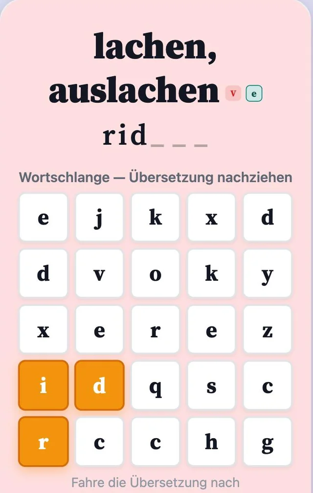 Spiel Wortschlange im Latein-Vokabeltrainer: die lateinische Übersetzung über ein Buchstabenfeld nachfahren